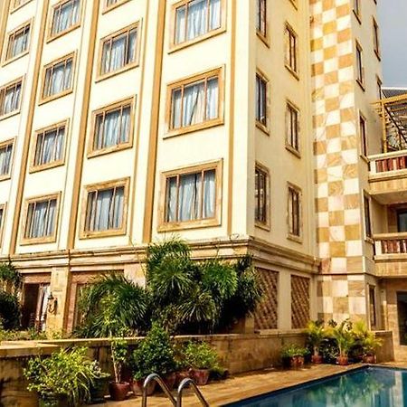 Blue River Hotel 프놈펜 외부 사진