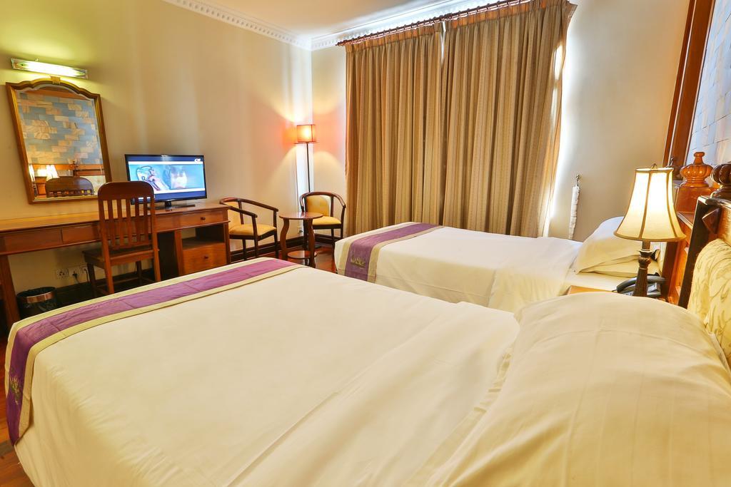 Blue River Hotel 프놈펜 외부 사진